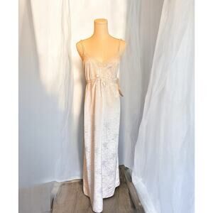 NWT Vintage Barbizon White Full Length Nightgown Delicate Lace Ribbon Jacquard L